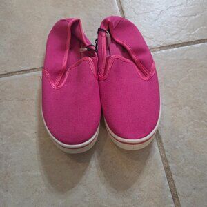 NEW Girls size 9 pink Activ Pro slip on shoes